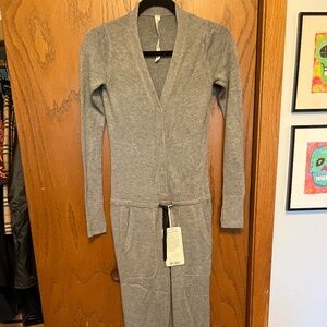 Lululemon Bundle Up Ur Bundas Onsie grey size 6 rare